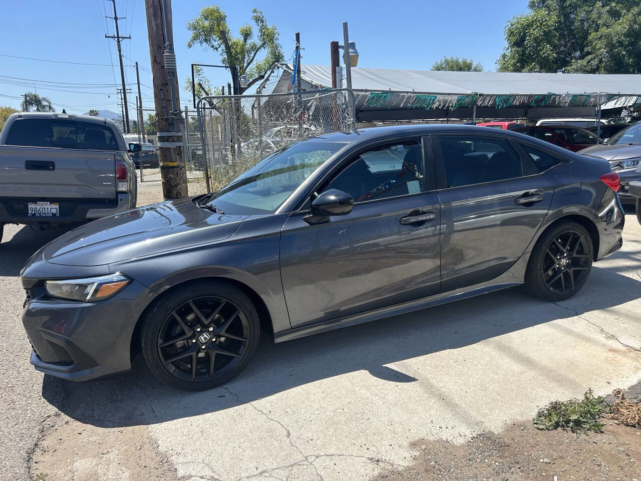 Used 2022 Honda Civic Sport image 2