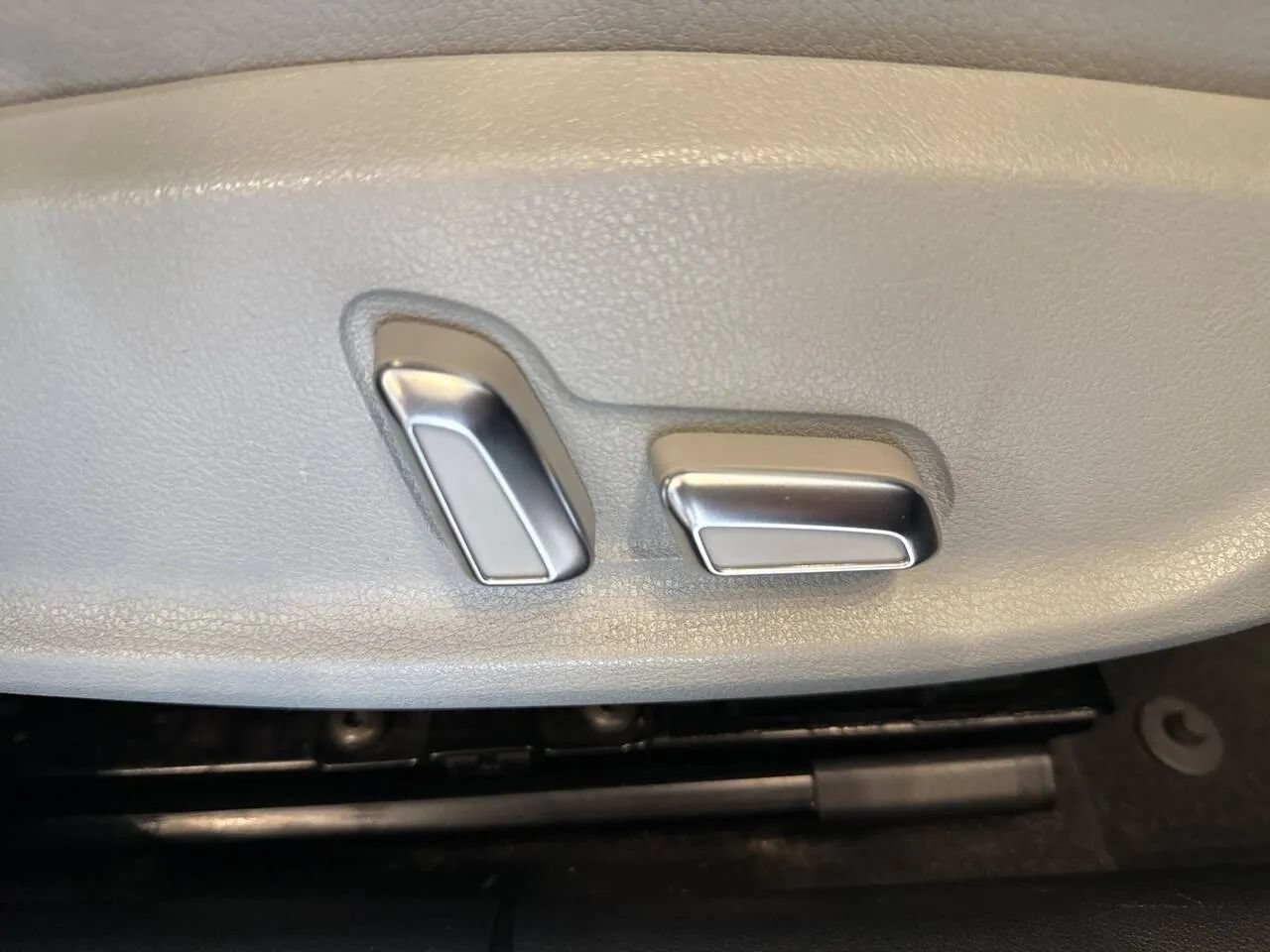 Used 2013 Audi A4 2.0T Premium Plus AWD/4WD image 36