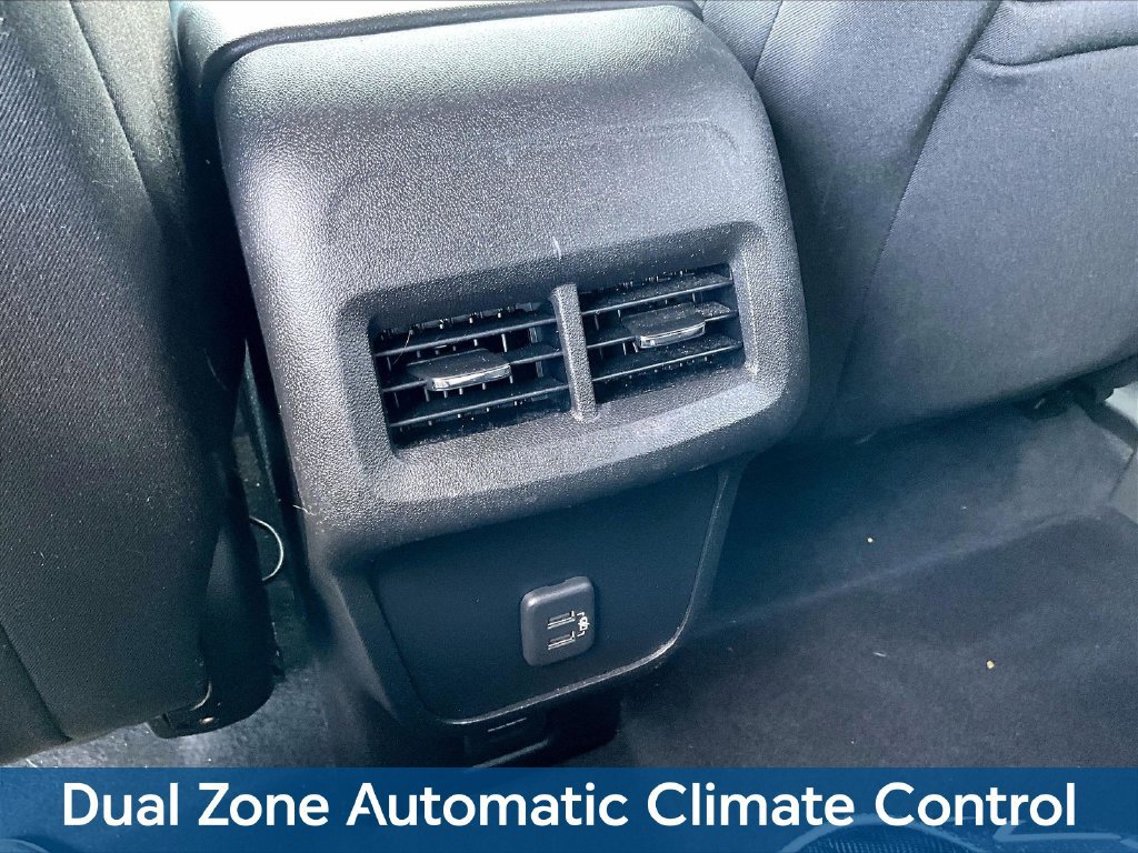 Used 2022 Chevrolet Equinox LT AWD/4WD image 13