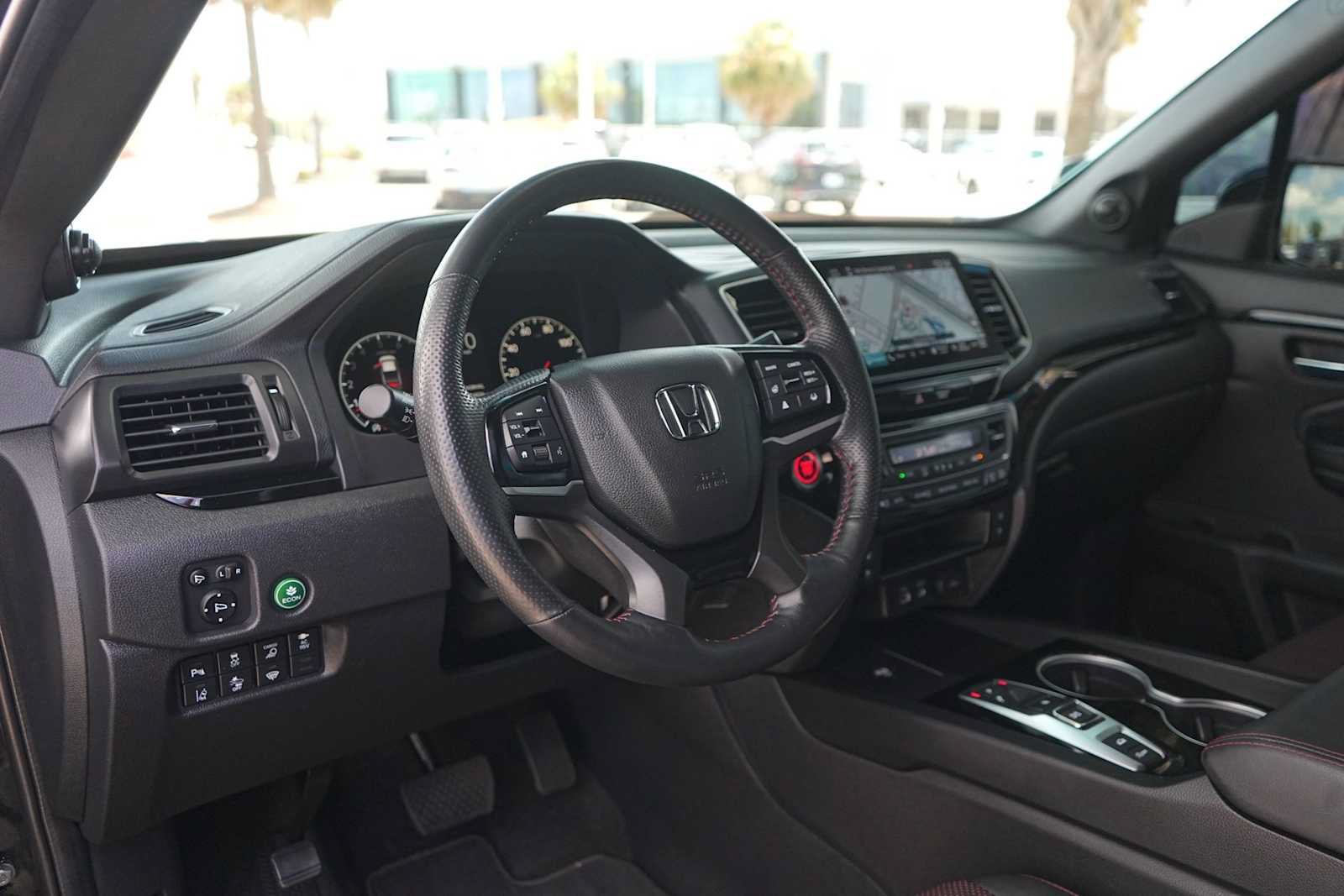 Certified 2025 Honda Ridgeline Black Edition image 1