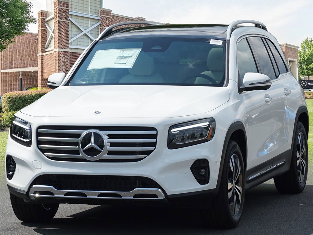 New 2025 Mercedes-Benz GLB 250 4MATIC image 4