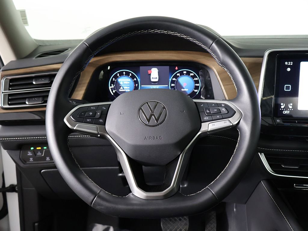 Used 2025 Volkswagen Atlas SE FWD image 38