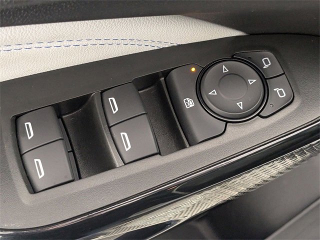 Certified 2025 Chevrolet Trax LT w/ LT Convenience Package image 12