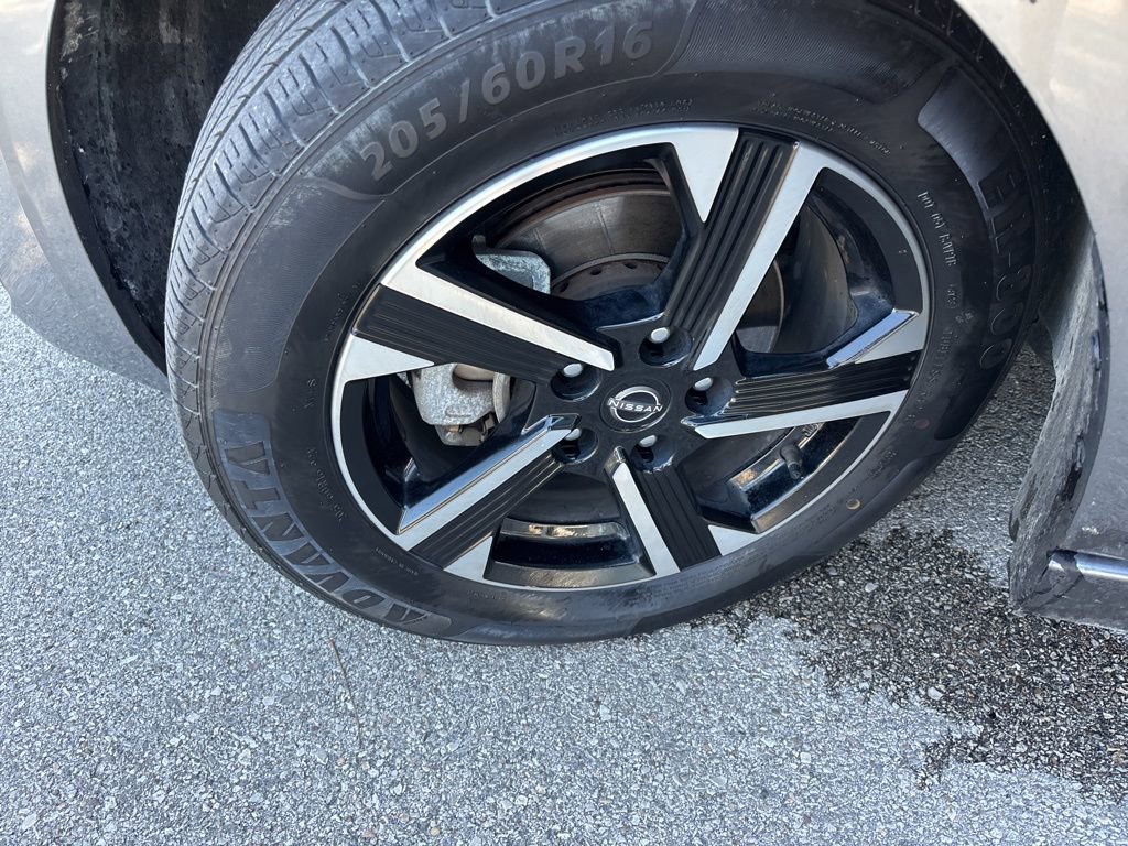 Used 2024 Nissan Sentra SV FWD image 37
