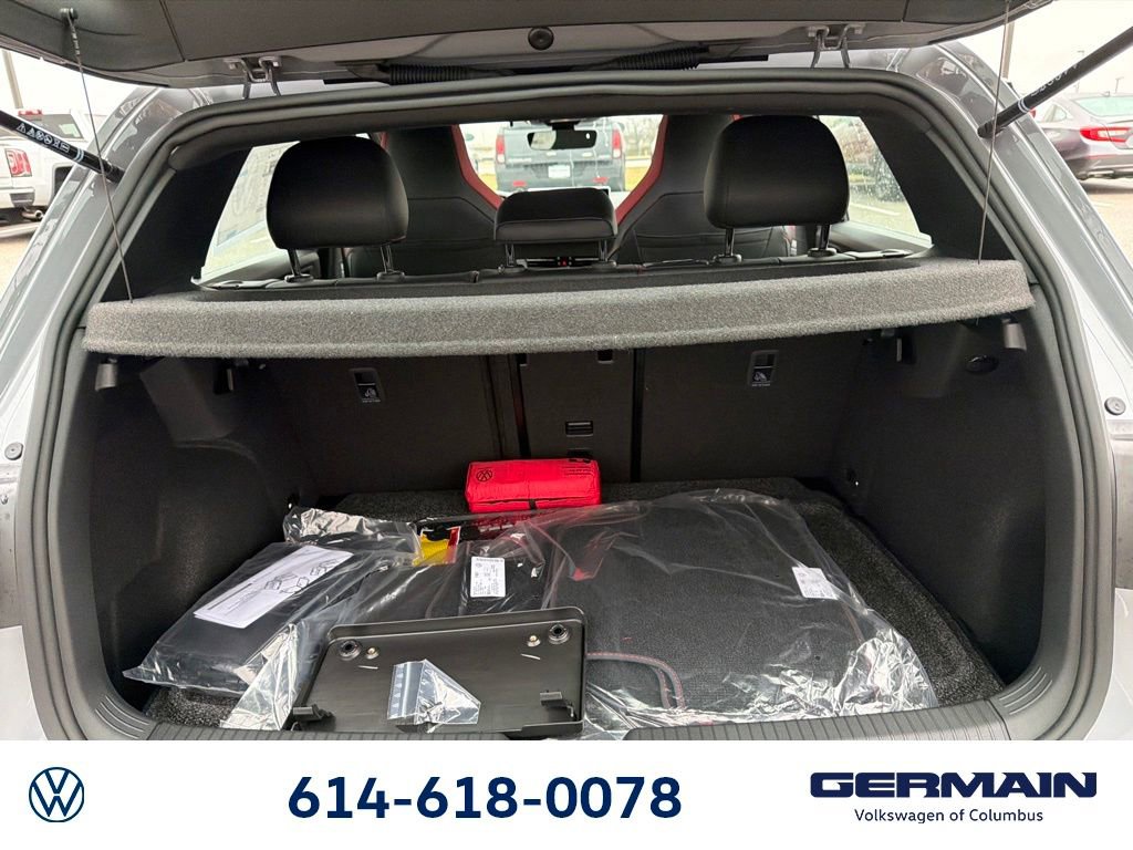 New 2026 Volkswagen GTI SE image 14