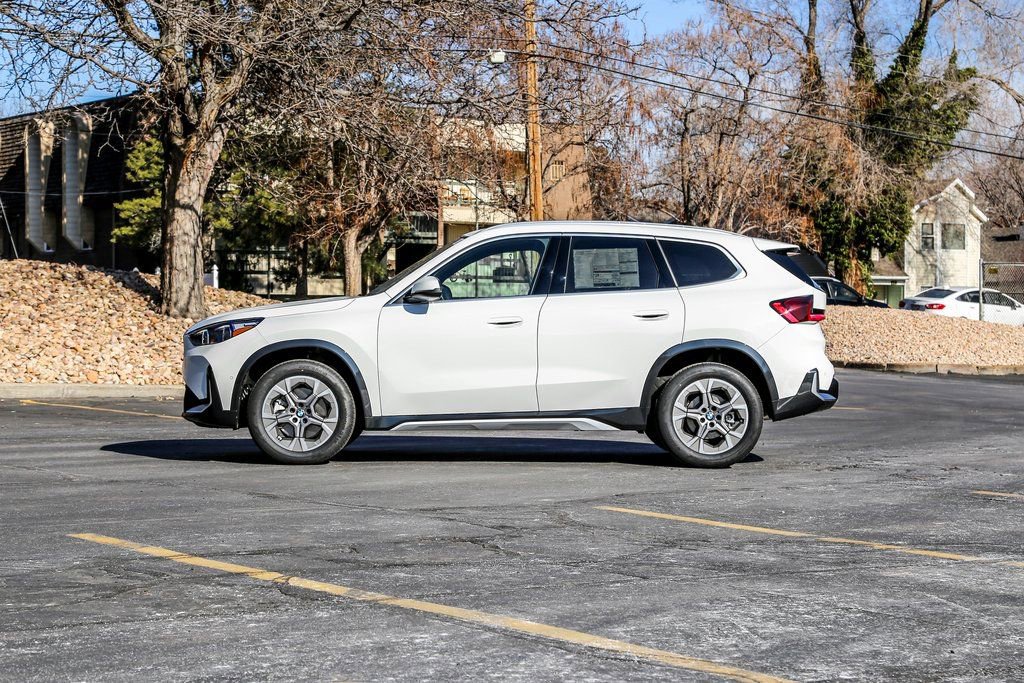New 2026 BMW X1 xDrive28i w/ Convenience Package AWD/4WD image 2