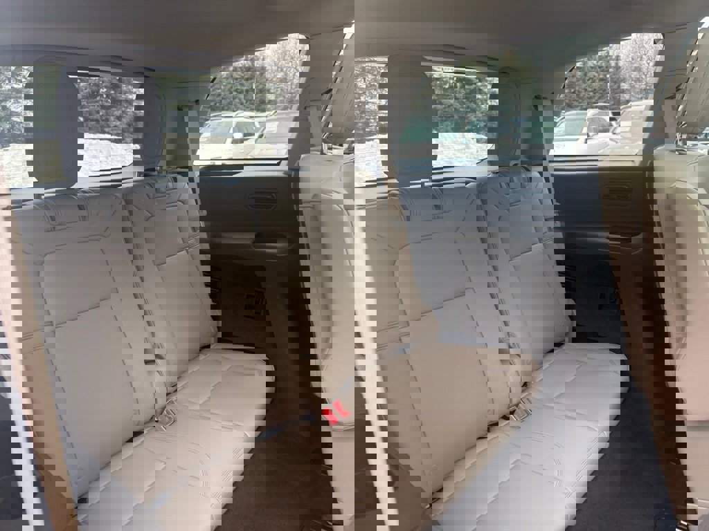 Used 2023 Lincoln Aviator AWD w/ Premium Package image 35