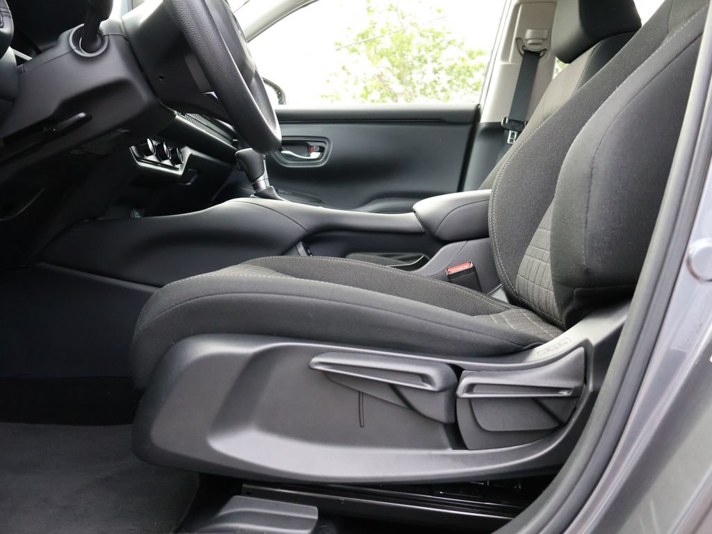 Certified 2024 Honda HR-V LX image 29