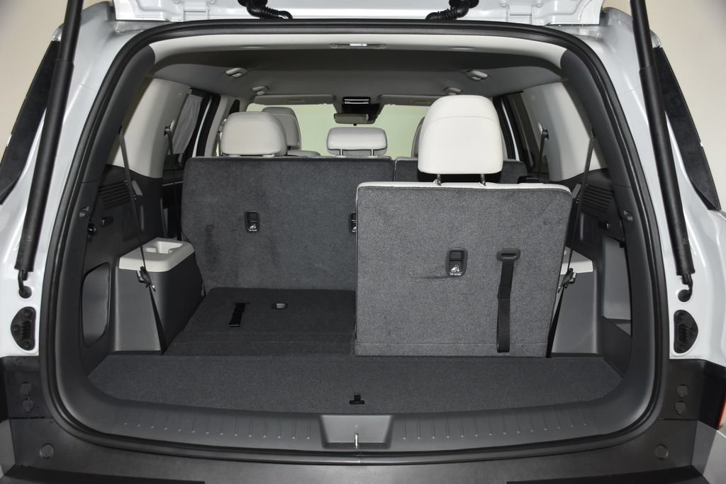 New 2026 Hyundai Santa Fe SE FWD image 30