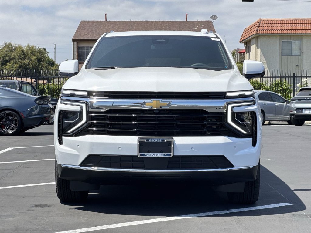 New 2026 Chevrolet Suburban LS RWD image 2