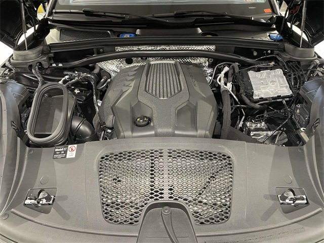 Used 2025 Porsche Macan image 74