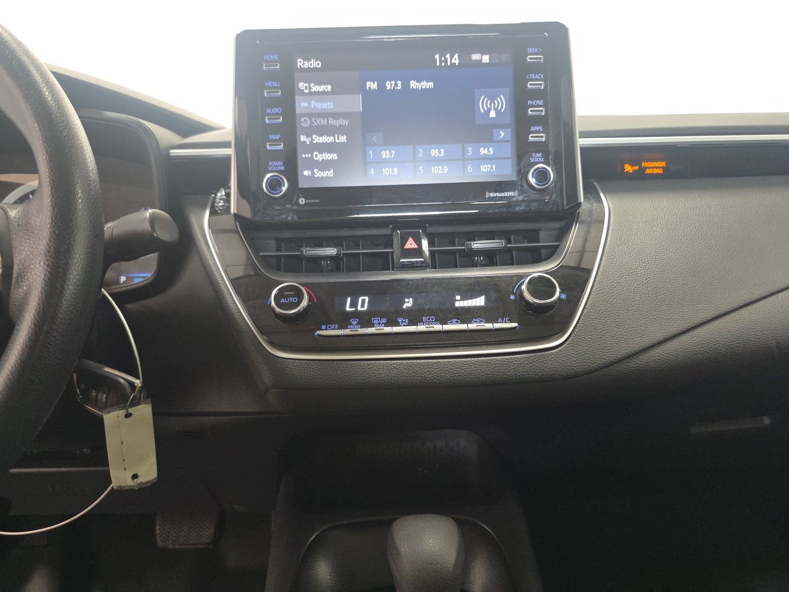 Used 2021 Toyota Corolla LE FWD image 15