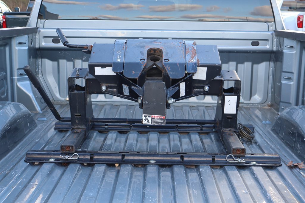 Used 2024 Chevrolet Silverado 2500 Custom w/ Custom Value Package image 30