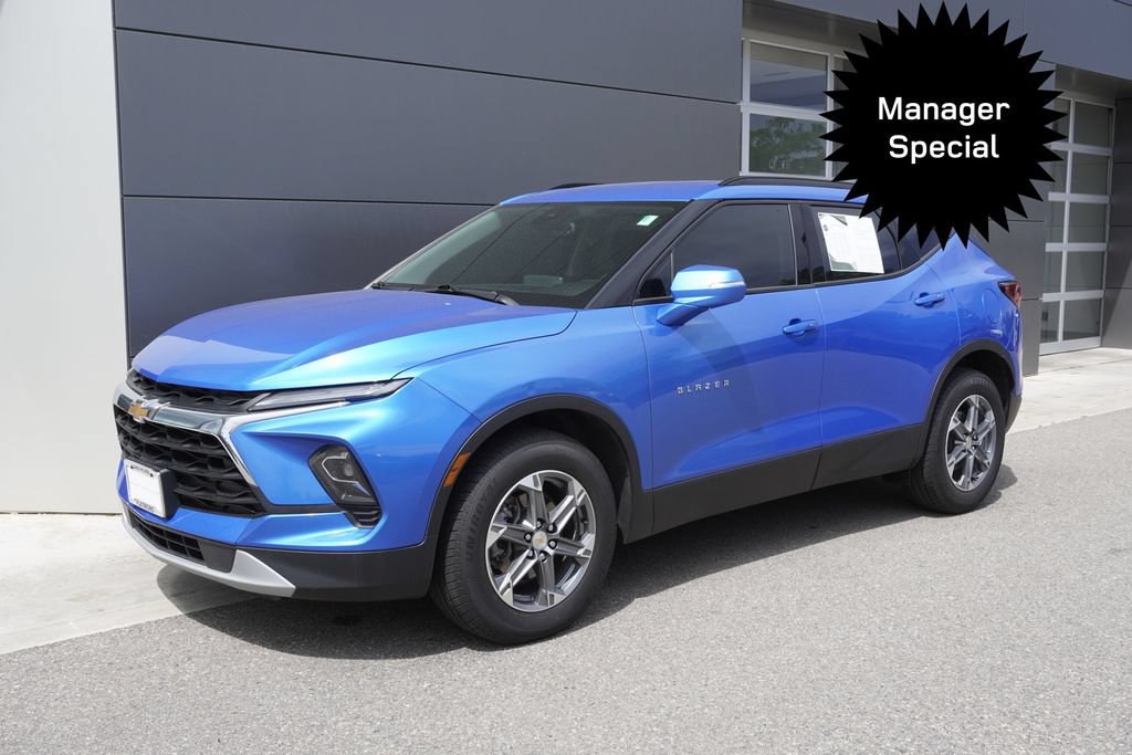 Used 2024 Chevrolet Blazer LT AWD/4WD image 3