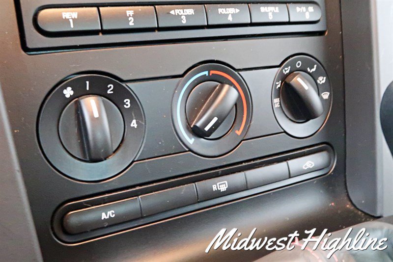Used 2009 Ford Mustang Shelby GT500 RWD image 33
