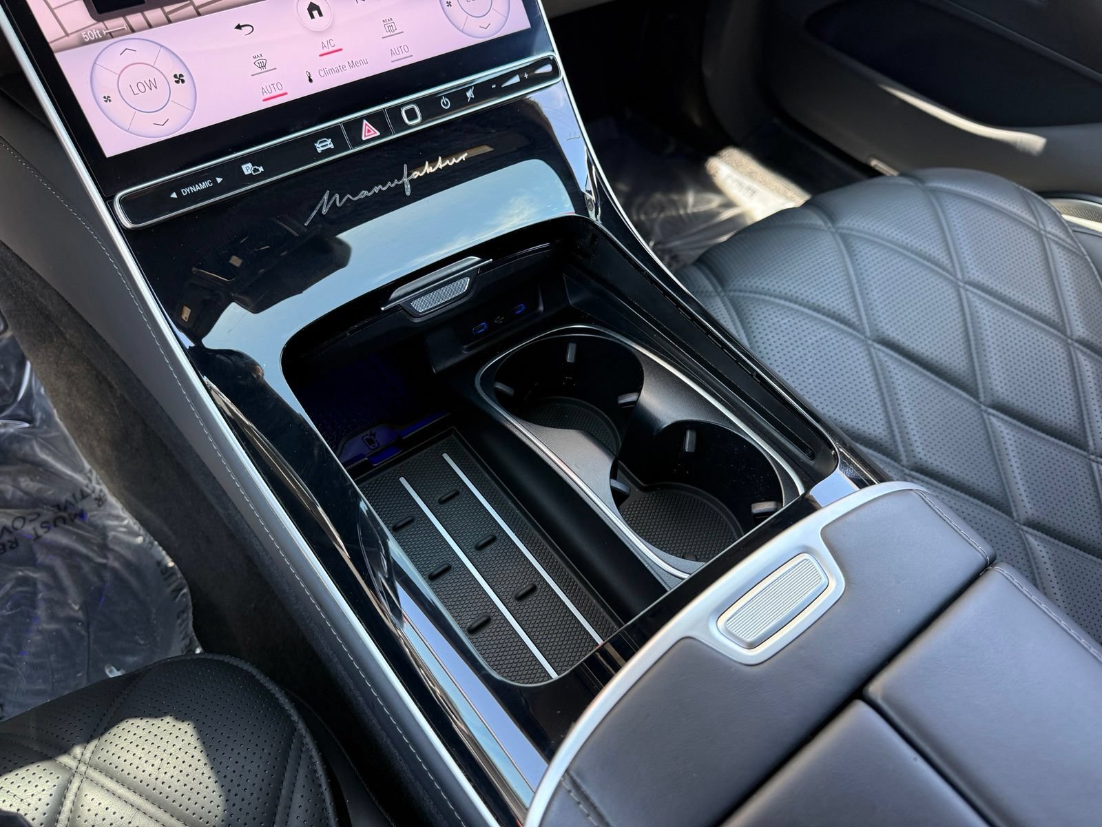 Used 2024 Mercedes-Benz Maybach S 680 4MATIC image 32