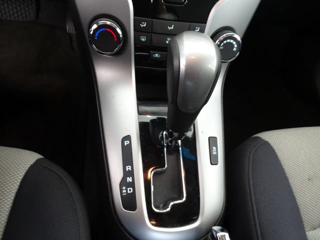 Used 2013 Chevrolet Cruze LS FWD image 8