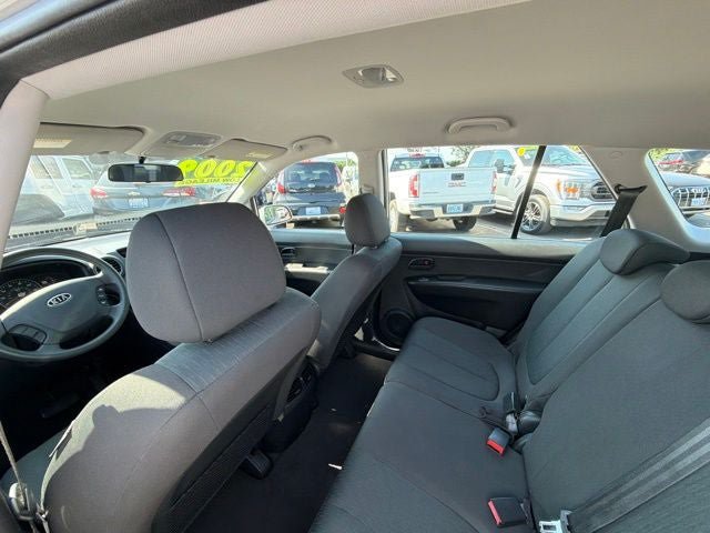 Used 2009 Kia Rondo LX FWD image 27