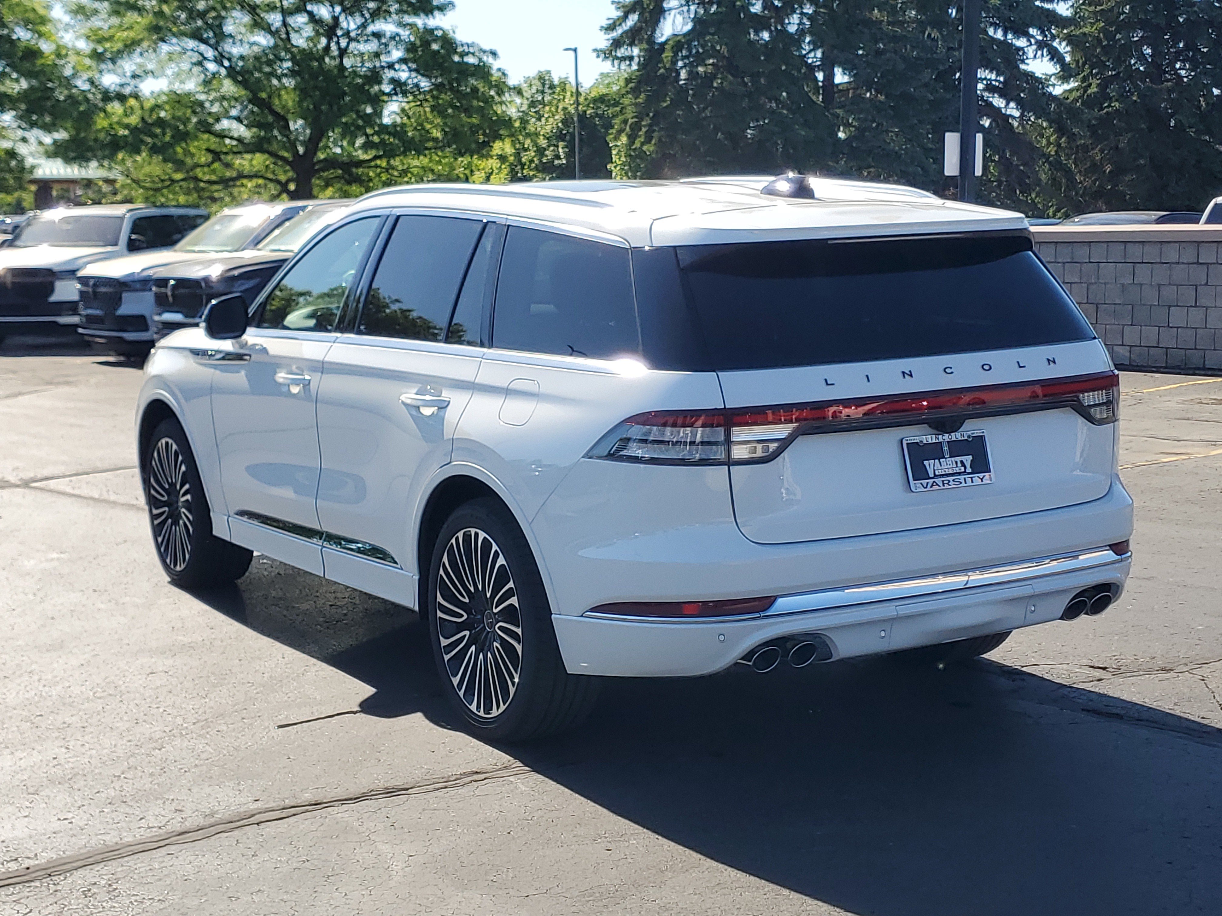 New 2026 Lincoln Aviator Black Label AWD/4WD image 3