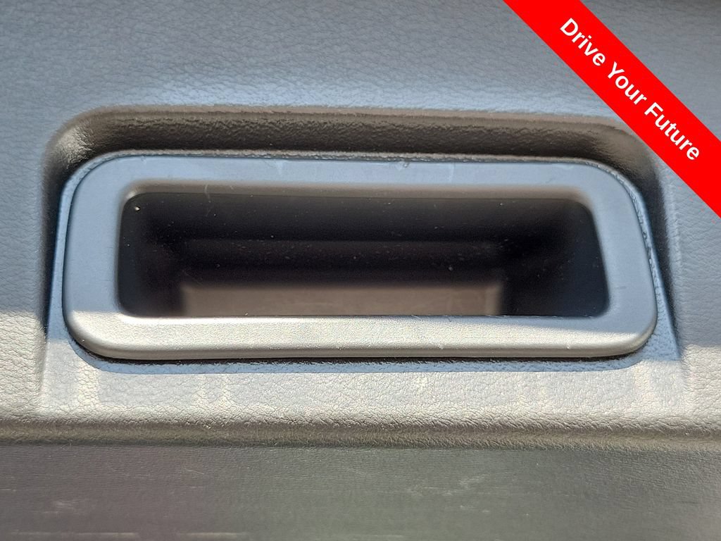 Used 2024 Nissan Rogue S FWD image 23