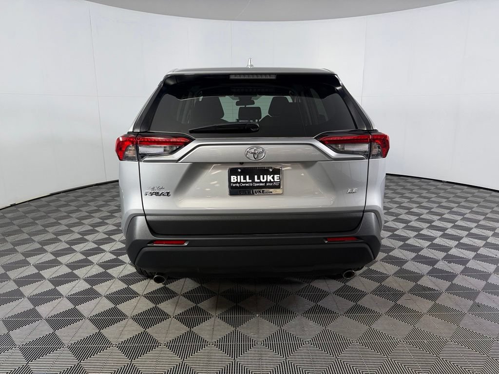 Used 2025 Toyota RAV4 LE FWD image 7
