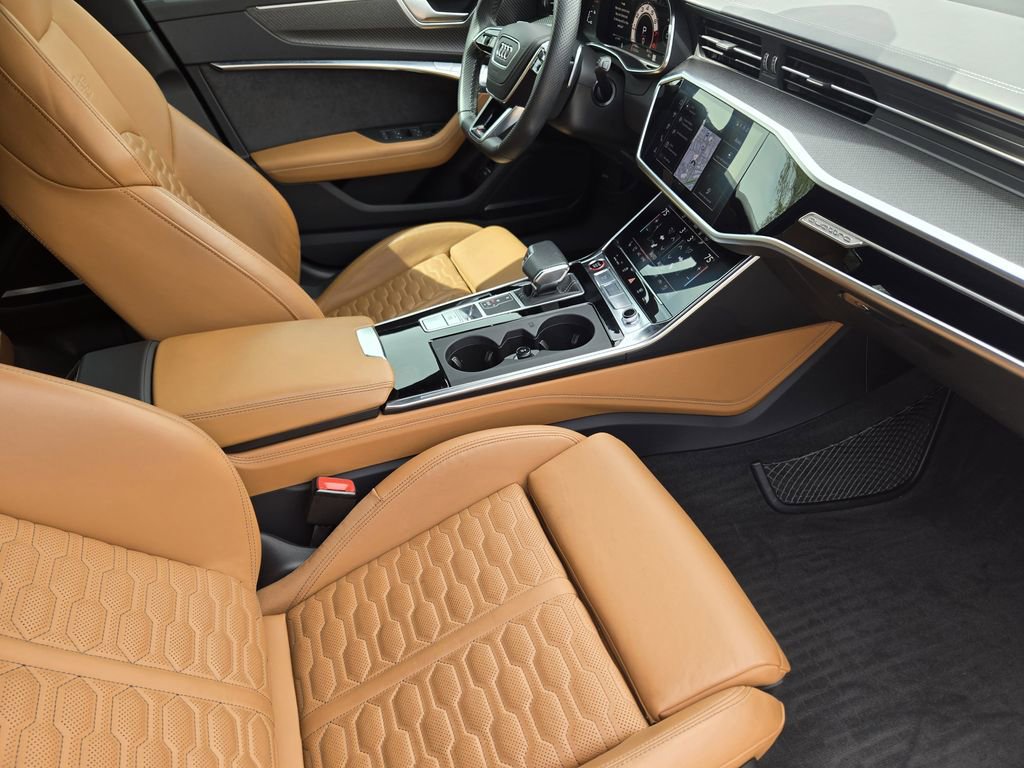 Used 2025 Audi RS 6 performance image 17