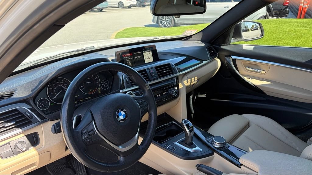 Used 2018 BMW 330i xDrive Sedan AWD/4WD image 7