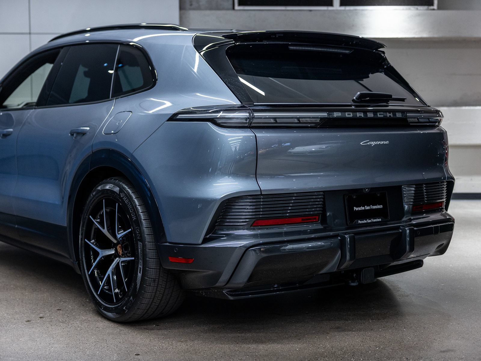 New 2026 Porsche Cayenne Electric AWD/4WD image 24