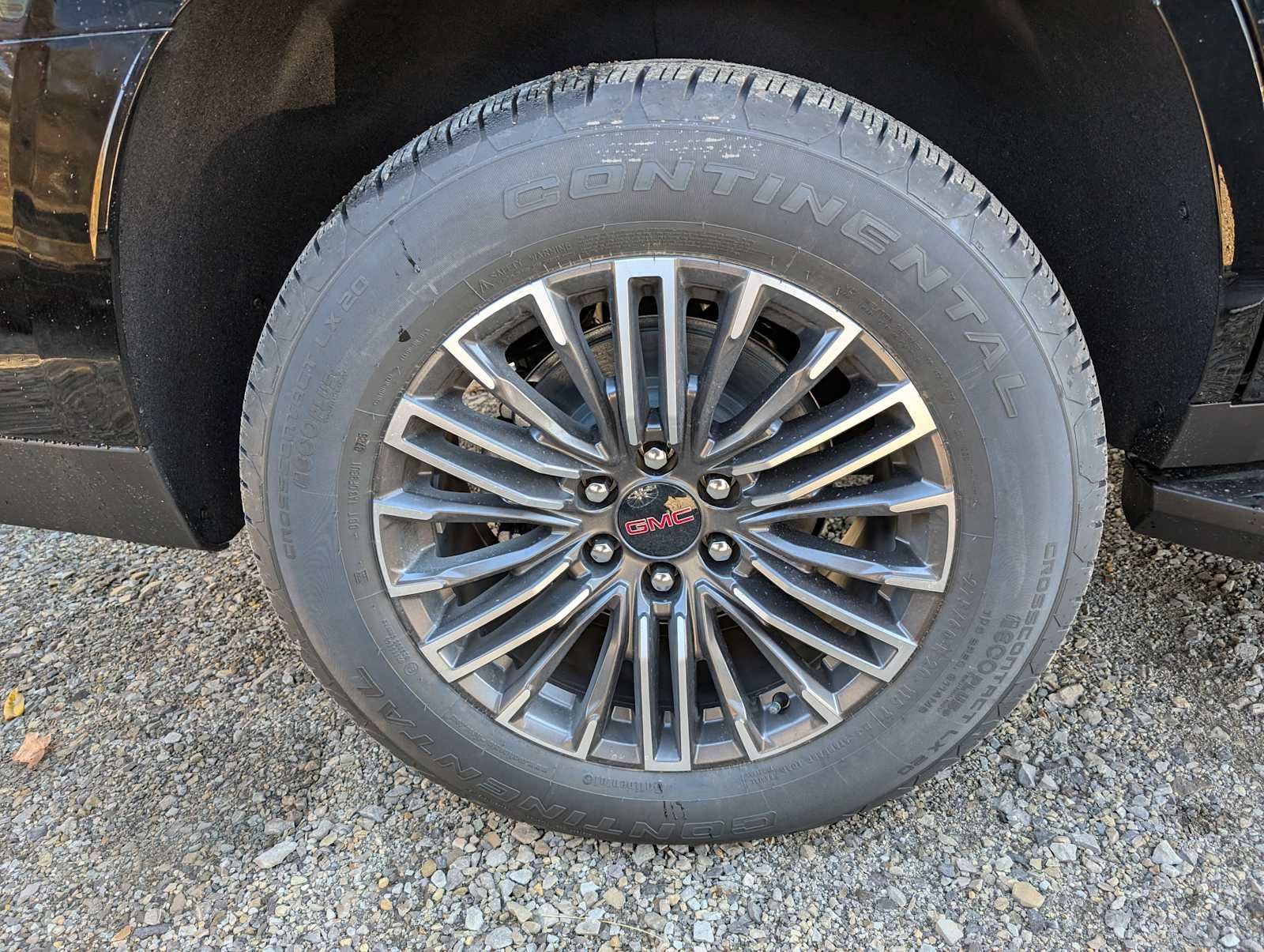 New 2026 GMC Yukon Elevation w/ LPO, Floor Liner Package image 3