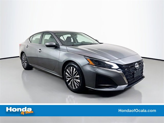 Used 2023 Nissan Altima 2.5 SV