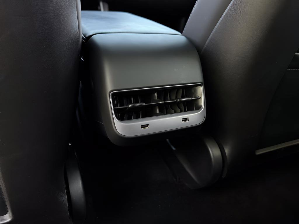 Used 2020 Tesla Model 3 Performance image 19