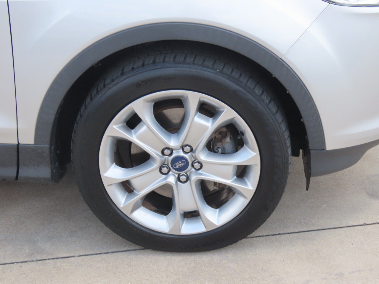 Used 2016 Ford Escape Titanium FWD image 9