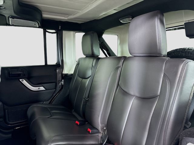 Used 2017 Jeep Wrangler Unlimited Sahara w/ Max Tow Package image 24