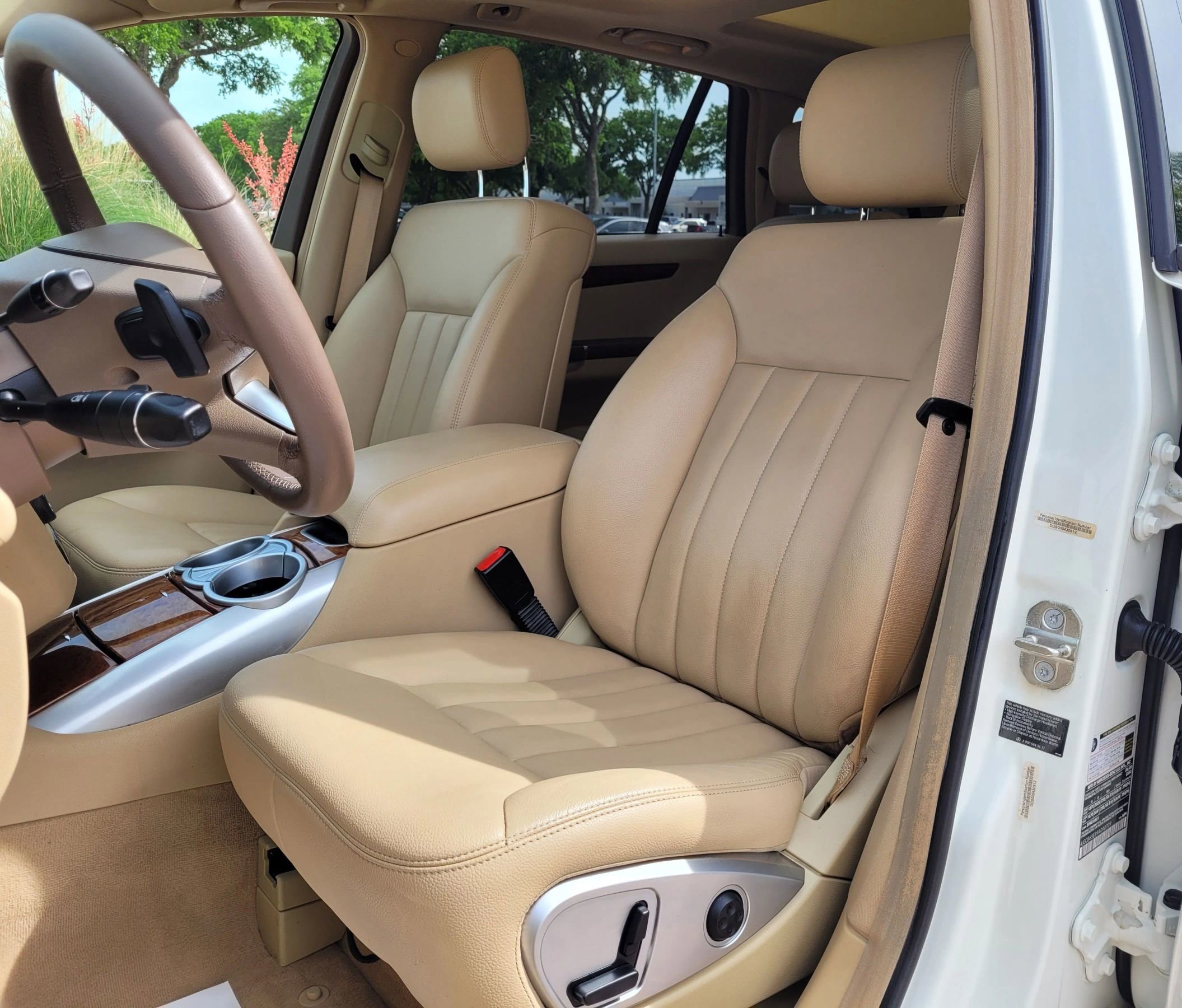 Used 2009 Mercedes-Benz R 350 4MATIC image 20