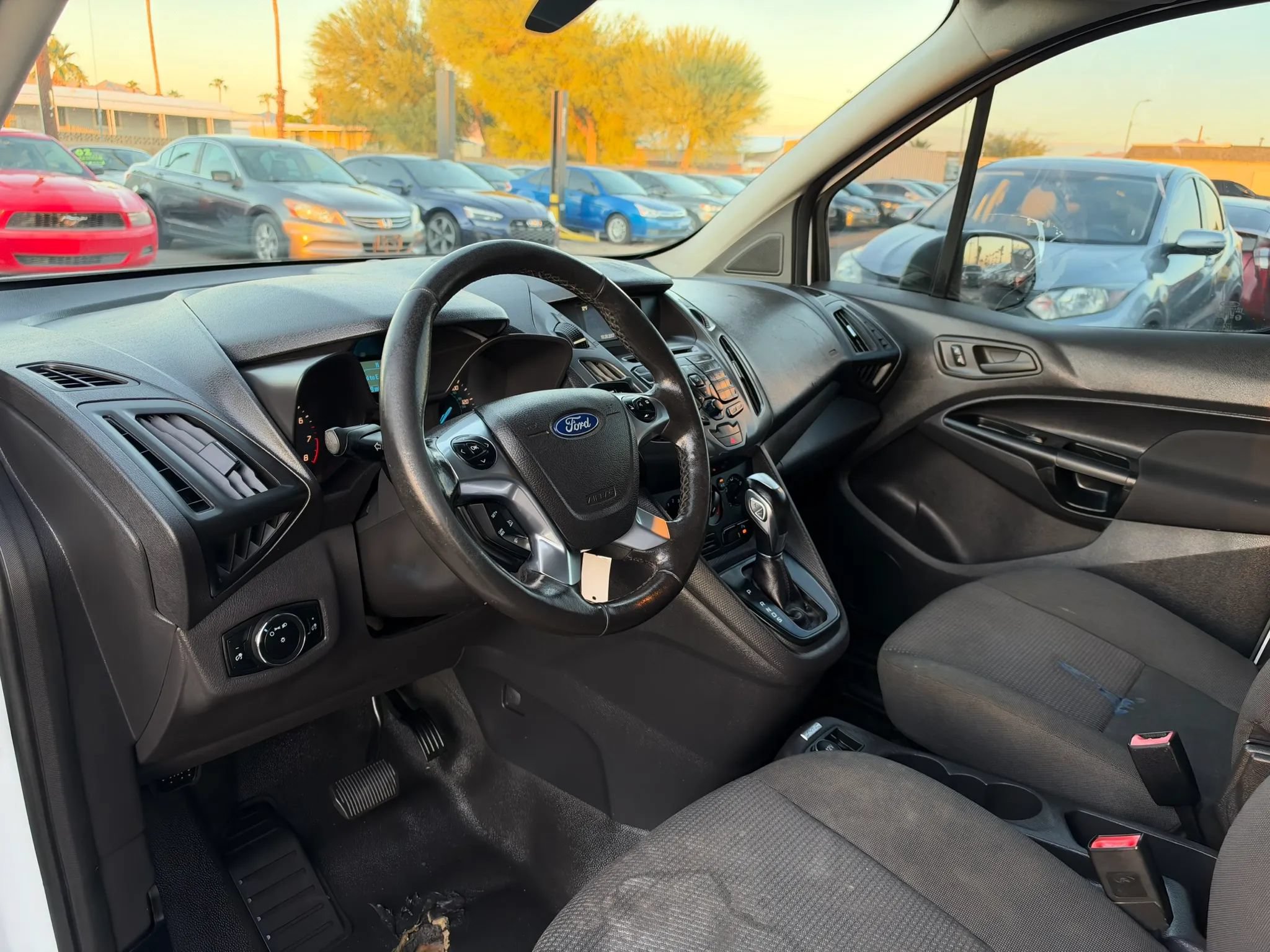 Used 2018 Ford Transit Connect XL FWD image 19