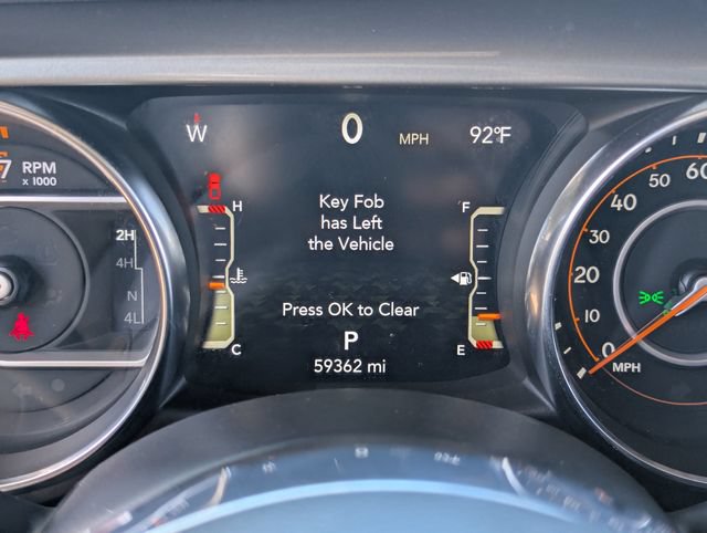 Used 2023 Jeep Gladiator Overland w/ Trailer Tow Package AWD/4WD image 37