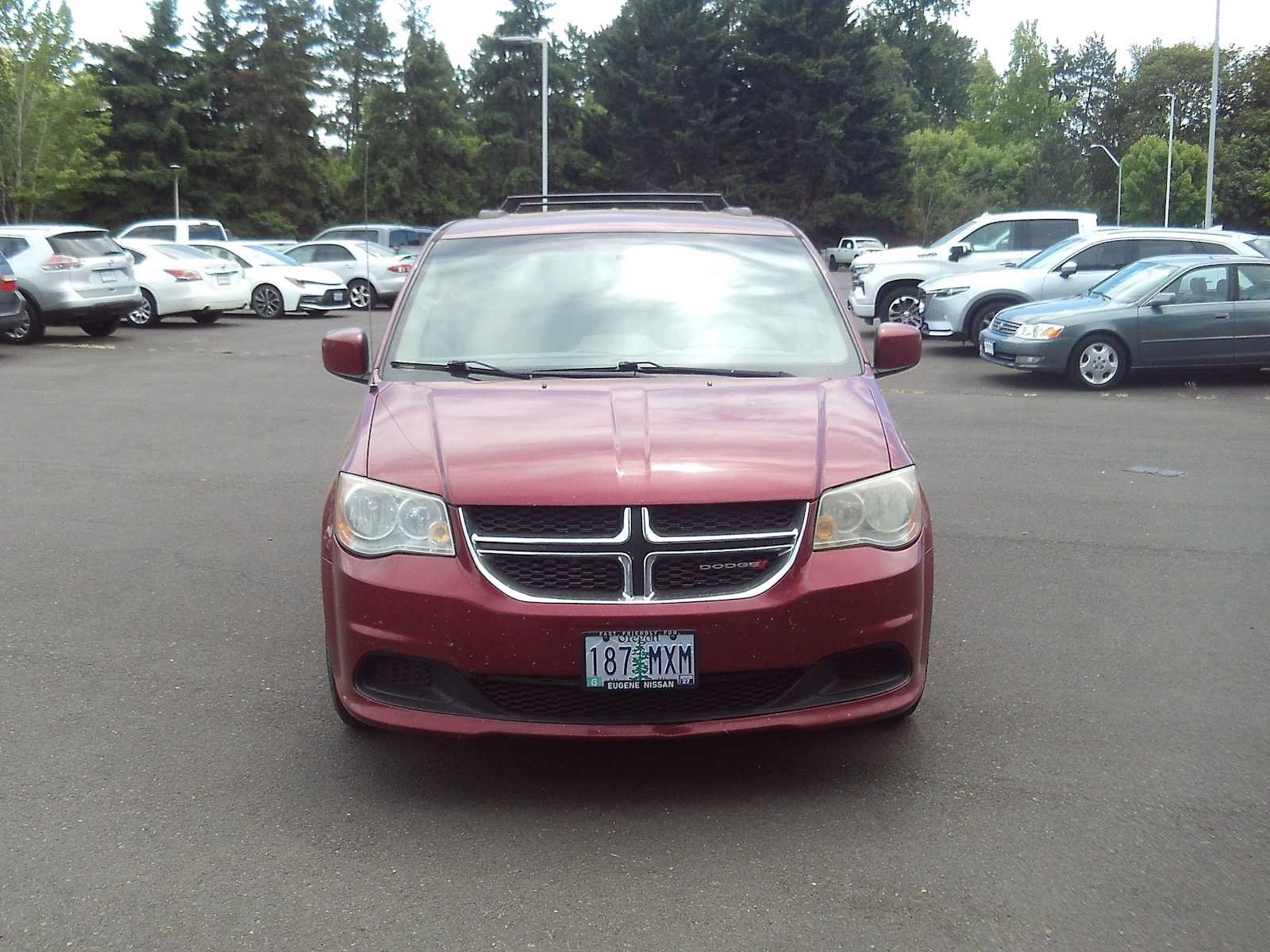 Used 2014 Dodge Grand Caravan SXT FWD image 8