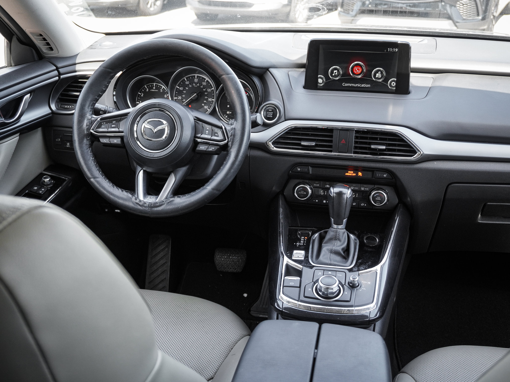 Used 2018 MAZDA CX-9 Touring w/ Touring Premium Package FWD image 28