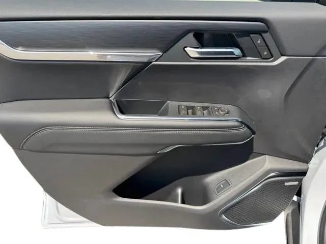 New 2026 GMC Acadia Elevation w/ Black Edition FWD image 11