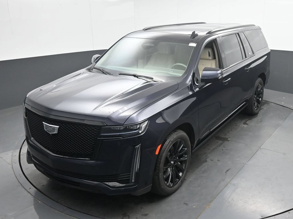Used 2023 Cadillac Escalade ESV Sport Platinum w/ LPO, ONYX Package AWD/4WD image 38