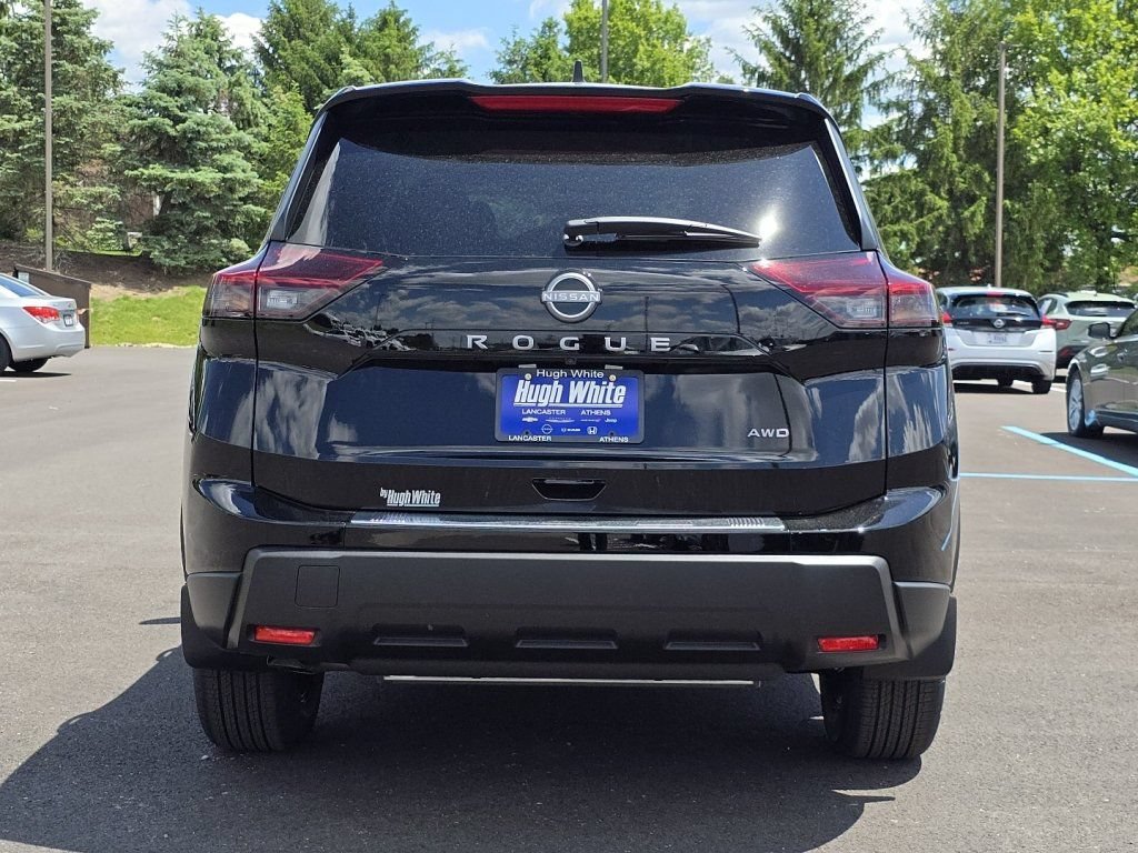 New 2026 Nissan Rogue SV w/ Cold Weather Package AWD/4WD image 10