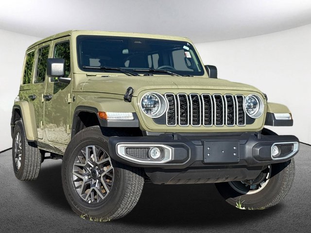 Used 2026 Jeep Wrangler Unlimited Sahara AWD/4WD image 14