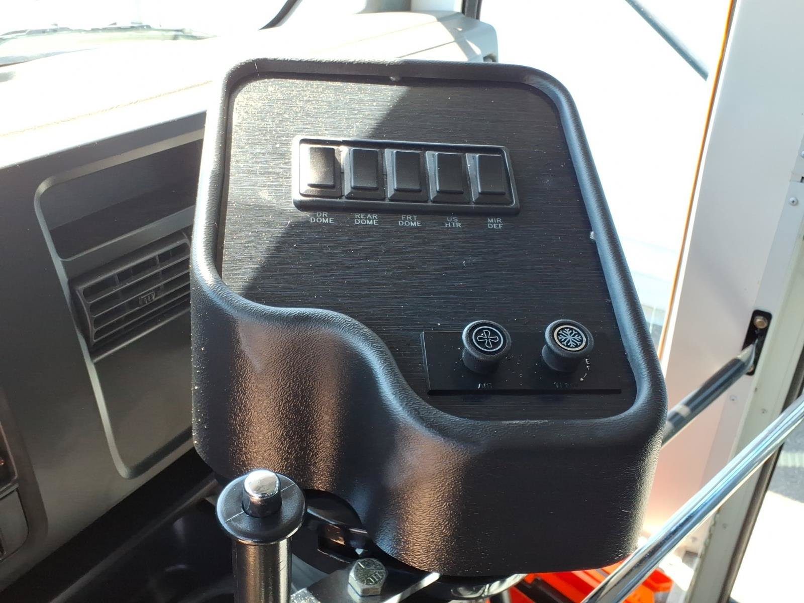 Used 2005 Chevrolet Express 3500 w/ School Bus Package RWD image 8