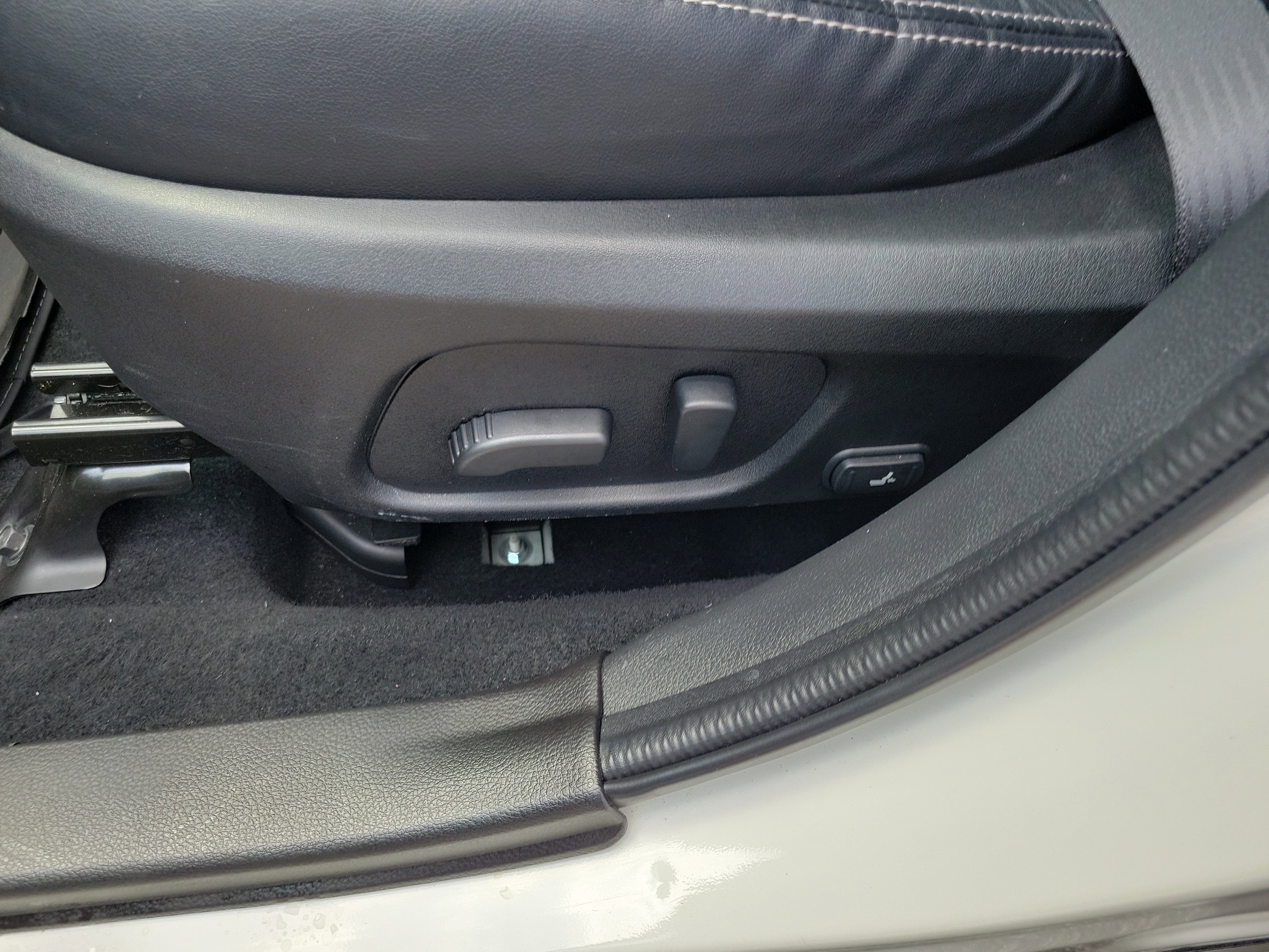 Used 2018 Subaru Forester 2.5i Touring w/ Popular Package #2 image 19