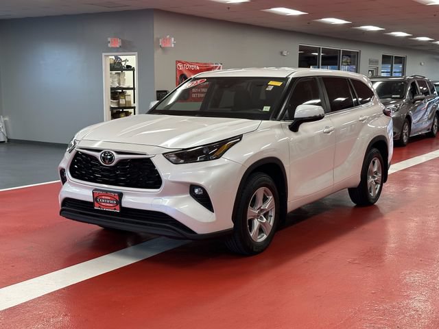 Certified 2025 Toyota Highlander LE AWD/4WD image 7