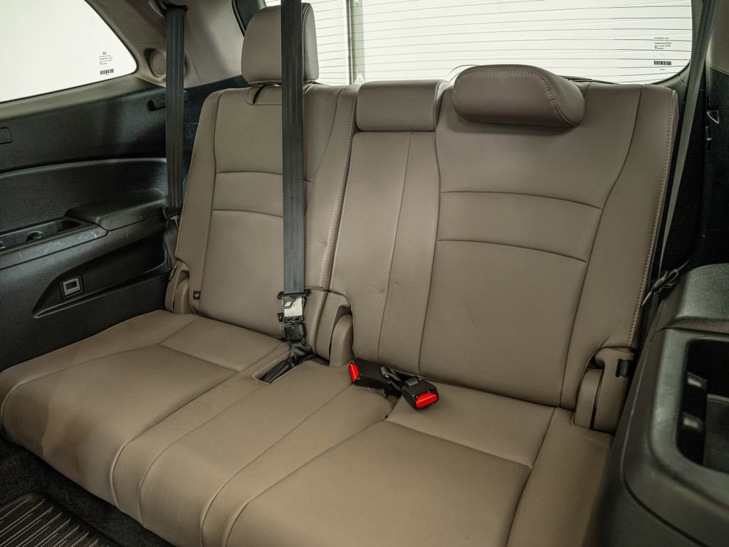 Used 2022 Honda Pilot Elite image 34