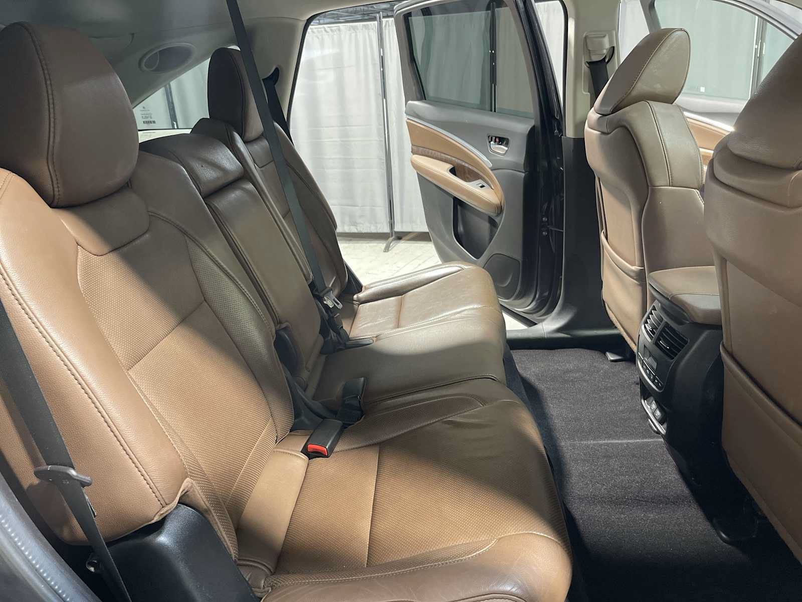 Used 2019 Acura MDX w/ Technology Package AWD/4WD image 13