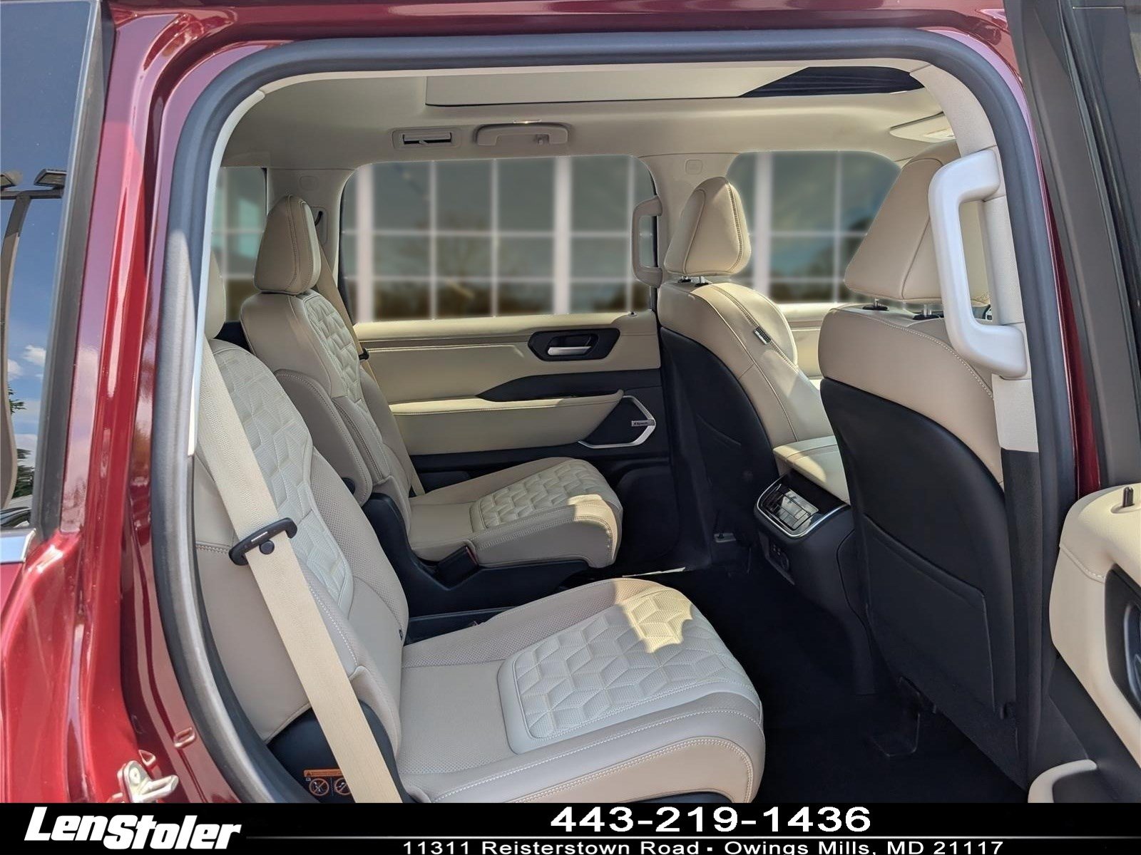 Used 2025 Nissan Armada Platinum Reserve w/ Convenience Package AWD/4WD image 11