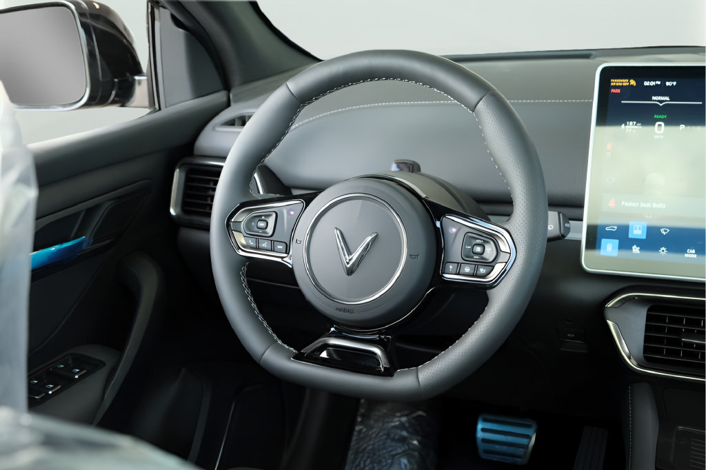 New 2025 VinFast VF 8 Plus AWD/4WD image 8