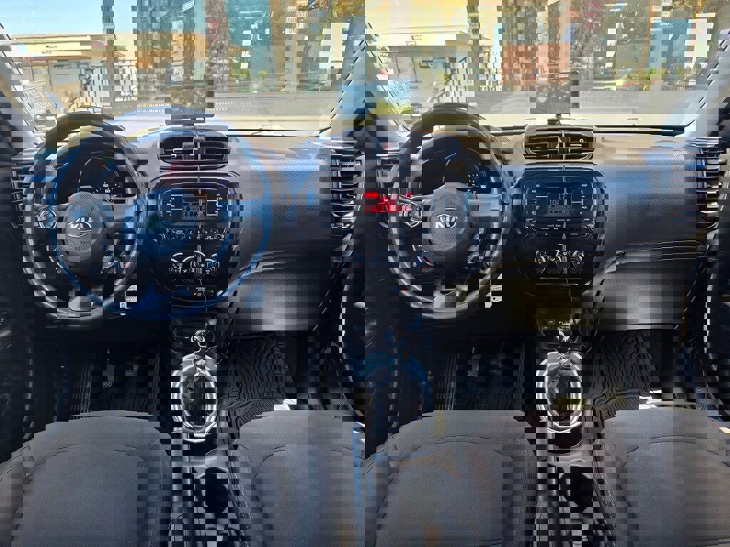 Used 2016 Kia Soul image 8